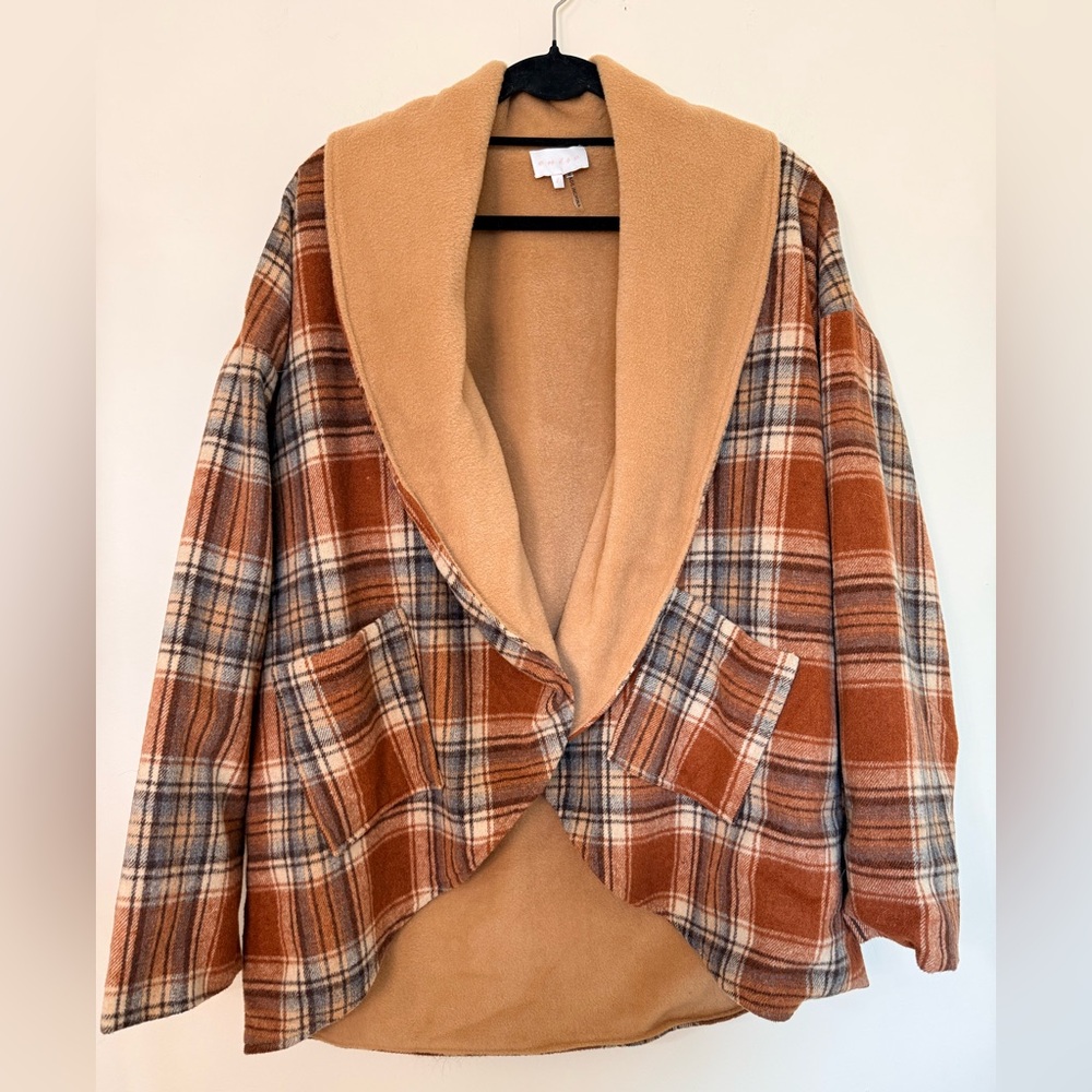 entro Rust and Tan Plaid Shawl-Collar Cape Jacket